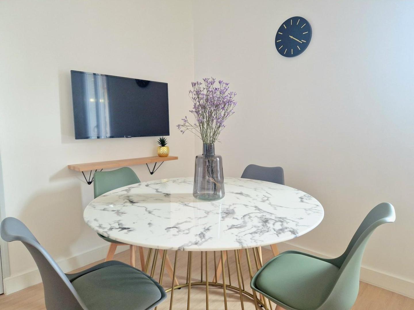L'Etape Pisciacaise / F2 4Pers. De Standing Apartman Poissy Kültér fotó